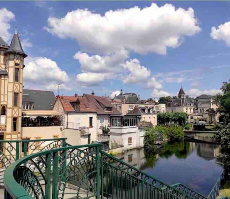 Charmant Studio Vierzon Exterior photo